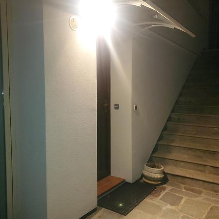Ferienwohnung Vue Sur Les Montagnes Embrun Exterior foto