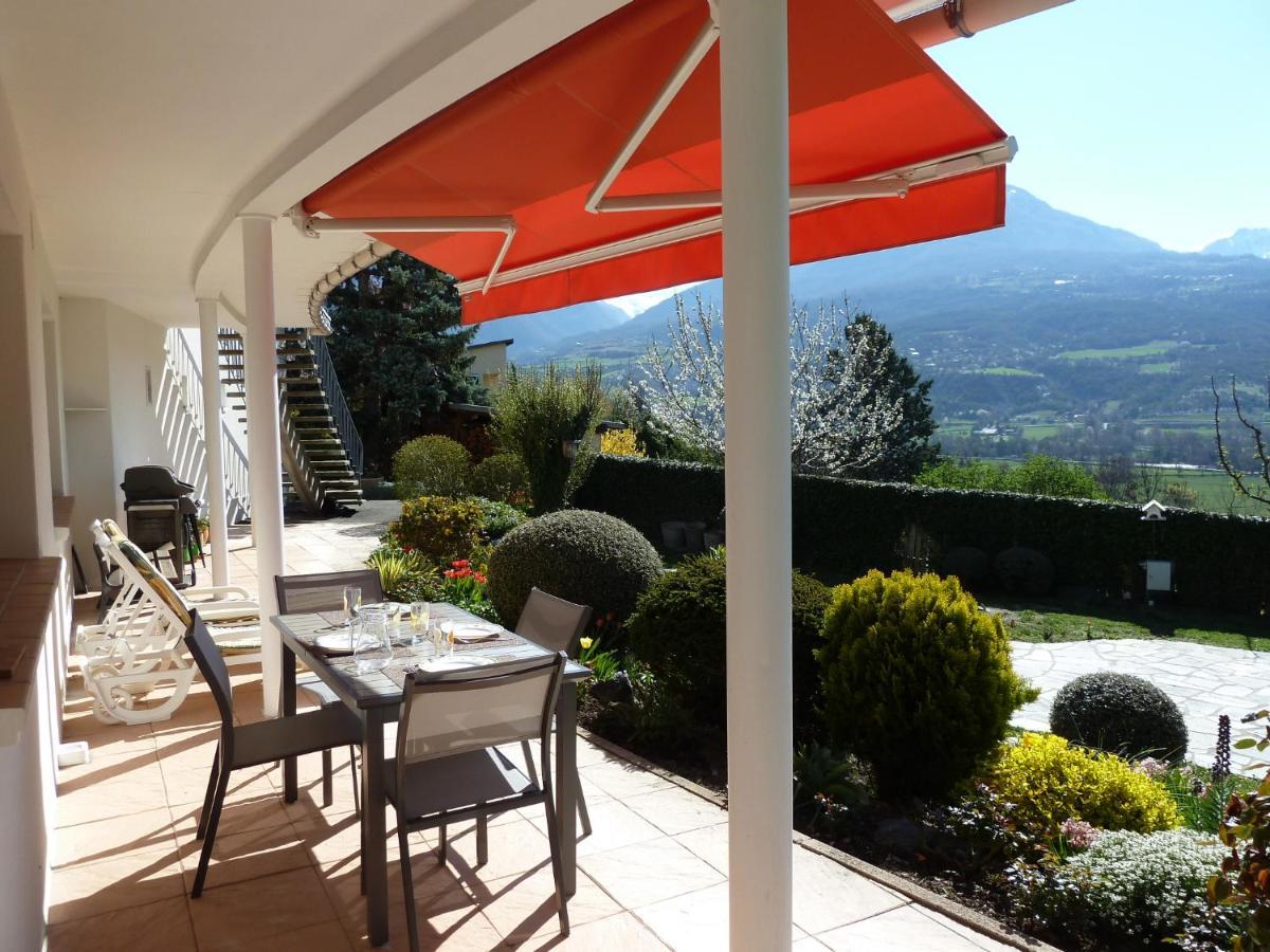 Ferienwohnung Vue Sur Les Montagnes Embrun Exterior foto