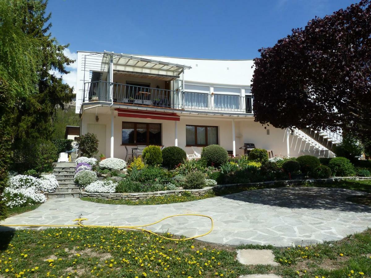 Ferienwohnung Vue Sur Les Montagnes Embrun Exterior foto