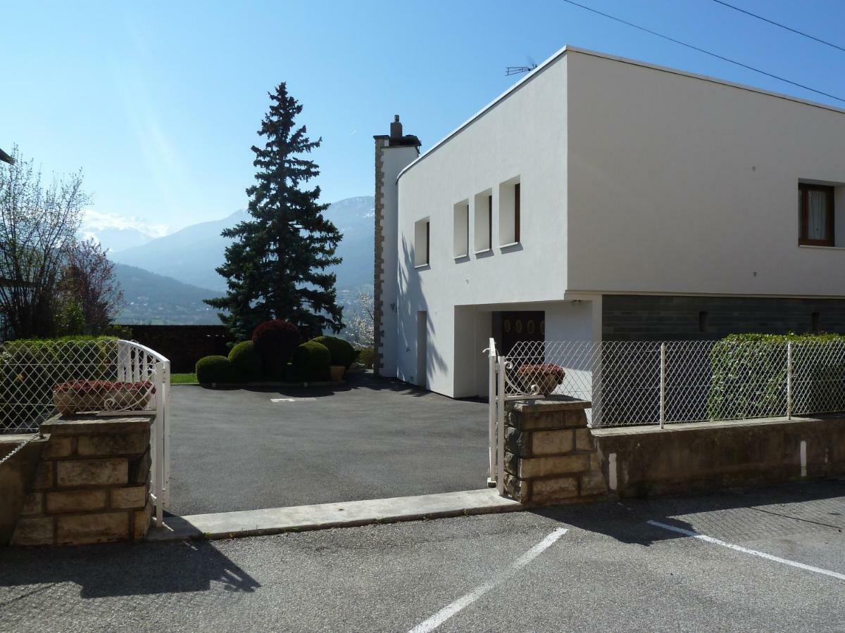 Ferienwohnung Vue Sur Les Montagnes Embrun Exterior foto